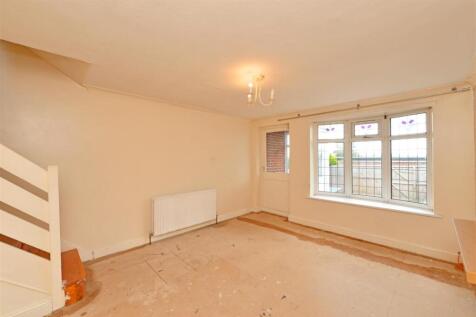 Living Room: