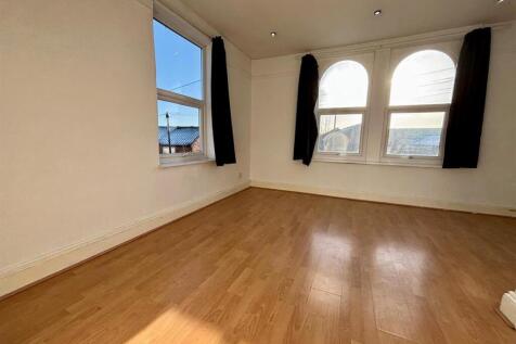 Bedroom: