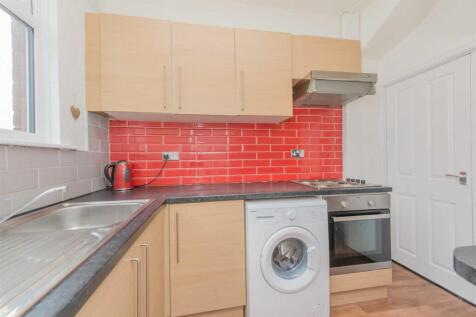 Fitted Kitchen: