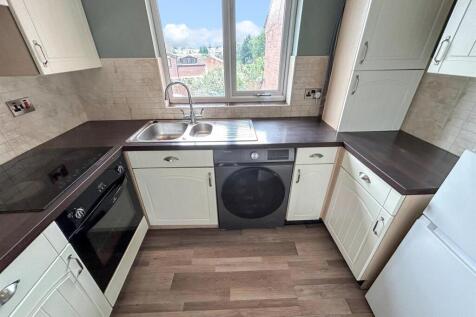 Fitted Kitchen: