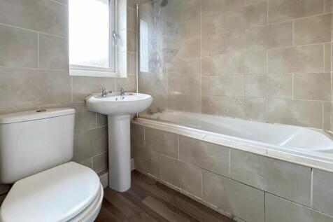 Bathroom / WC: