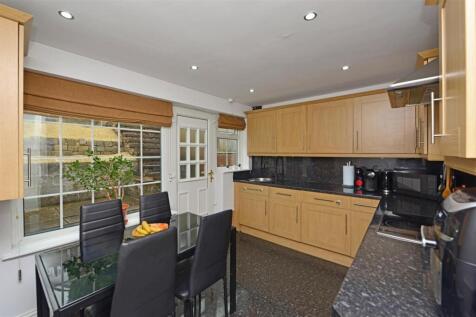 Fitted Dining Kitchen: