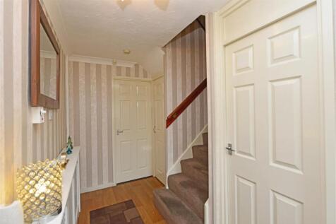Entrance Hallway: