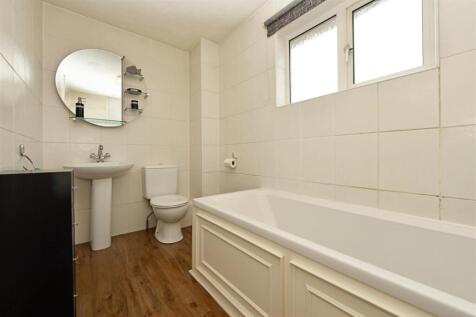 Bathroom / WC: