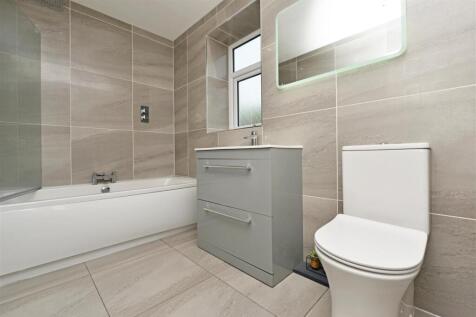 Bathroom / WC: