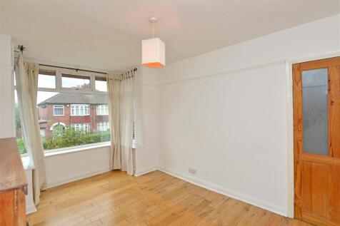 Living Room: