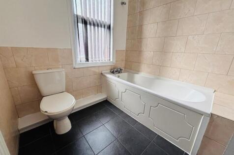 Bathroom / WC: