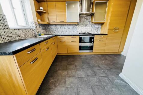 Fitted Dining Kitchen:
