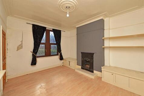 Living Room: