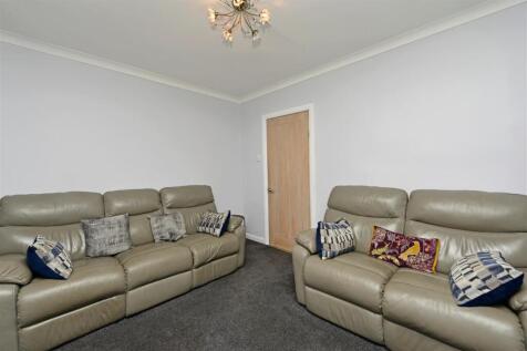 Living Room: