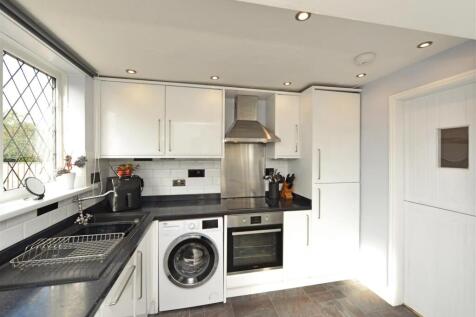 Fitted Kitchen: