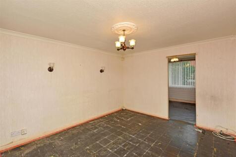 Living Room: