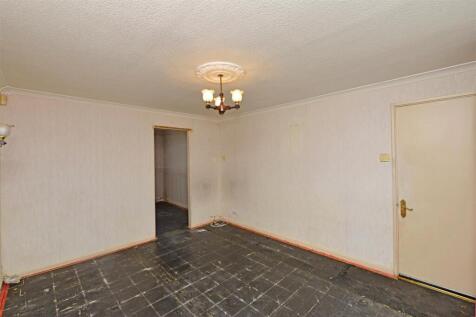 Living Room: