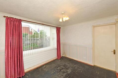 Dining Room: