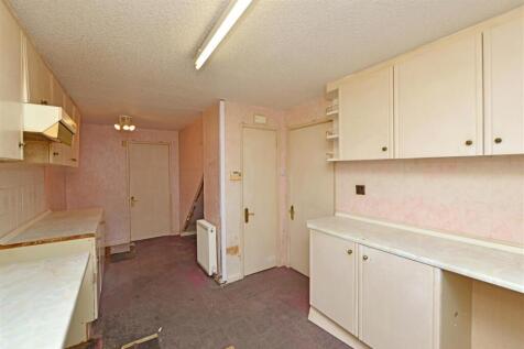 Kitchen: