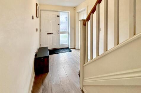 Entrance Hallway: