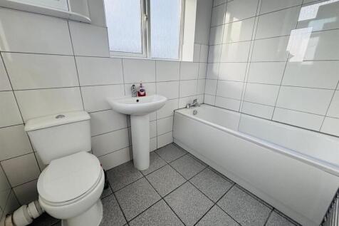 Bathroom / WC: