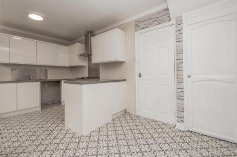 Fitted Dining Kitchen: