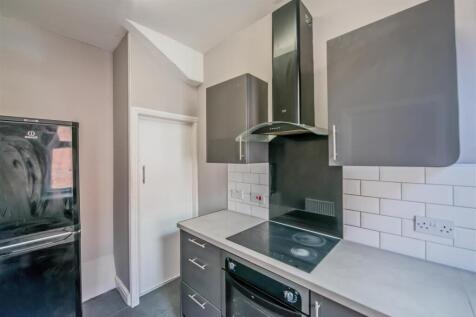 Fitted Kitchen: