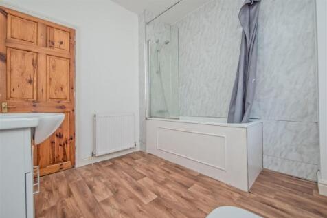 Bathroom / WC: