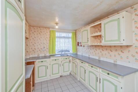 Fitted Dining Kitchen: