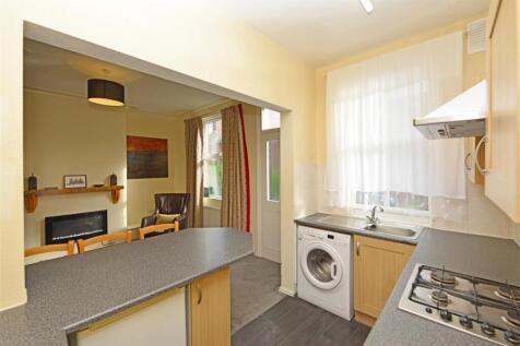 Fitted Kitchen: