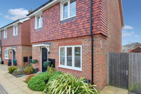 Three Bedroom Detached on an exclusive private es