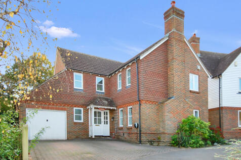 Four Bedroom House in Ashington Village