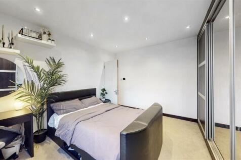 Bedroom,.jpg