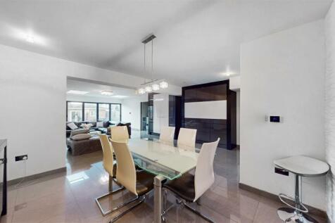 Dining area.jpg