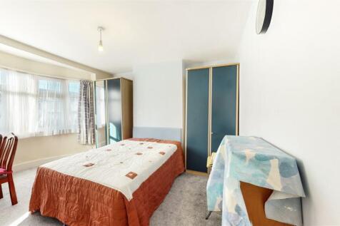 Bedroom 1..jpg