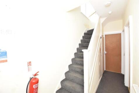 Entrance hall.jpg