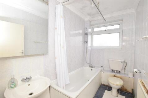 Bathroom copy.jpg