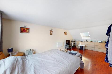 Bedroom 4 (Loft)