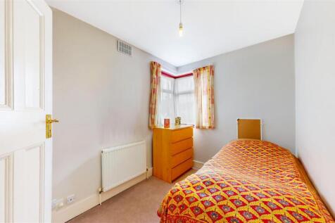 Bedroom 3.jpg
