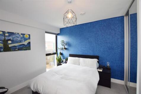 Bedroom. copy.jpg