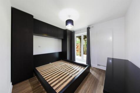 Flat 10, 25 Brook Avenue - 0K18EGnBtczogUuLK7lJ.jp