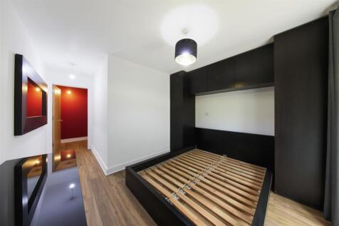 Flat 10, 25 Brook Avenue - oEiY1N8LkMrYYaC9mYp6.jp