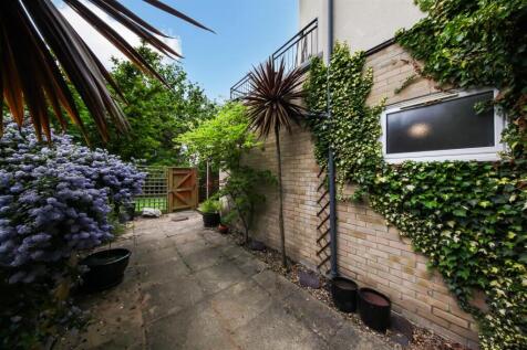 Flat 10, 25 Brook Avenue - 7FxOjBduETef2ErinOHj.jp