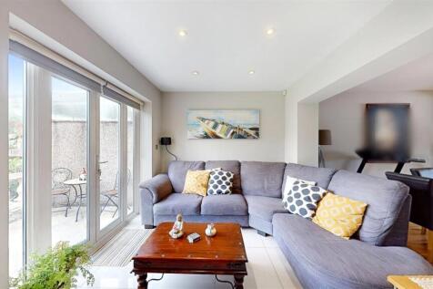 Rear reception area.jpg