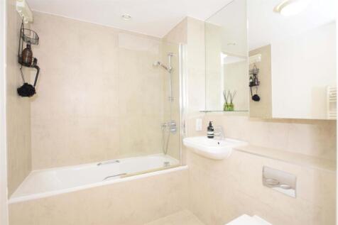 Bathroom.jpg