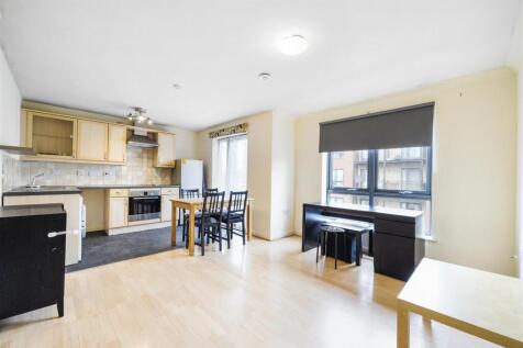 Flat 36, Bell House - KPqEmKijK5h2vK6PYn3Q.jpg