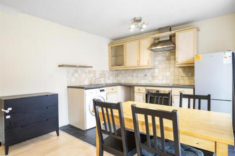 Flat 36, Bell House - 7I8fMgCG1PifRmuc7DM1.jpg
