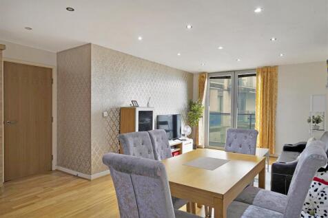 Flat 228, Quadrant Court - Bjv1aSLox6qOik3a6bvD.jp