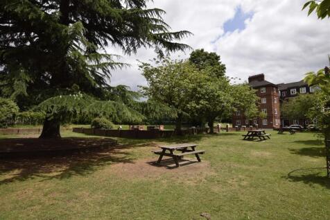 Communal area copy.jpg