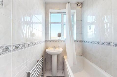 Bathroom.jpg