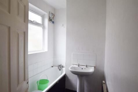 Bathroom. copy.jpg