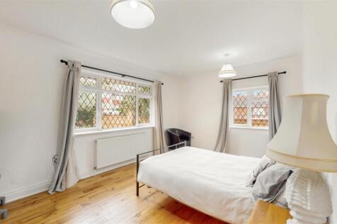 Bedroom 2-.jpg