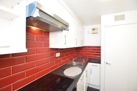 Kitchen copy.jpg