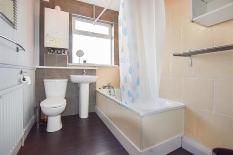 Bathroom.jpg